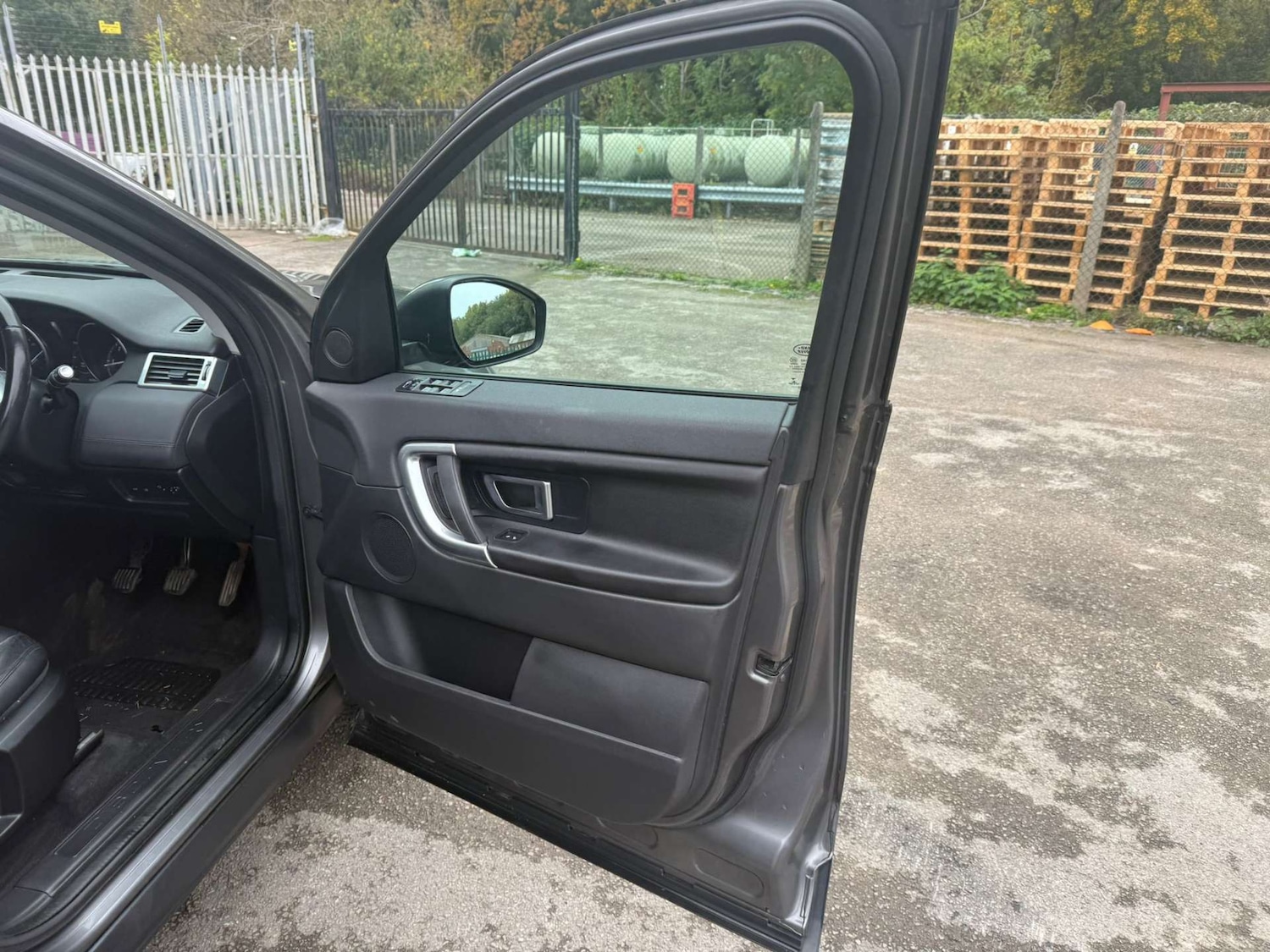 Used Land Rover Discovery Sport 2017 for sale - 76362937: Photo 35