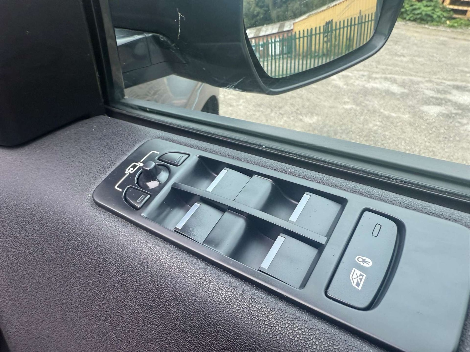Used Land Rover Discovery Sport 2017 for sale - 76362937: Photo 36