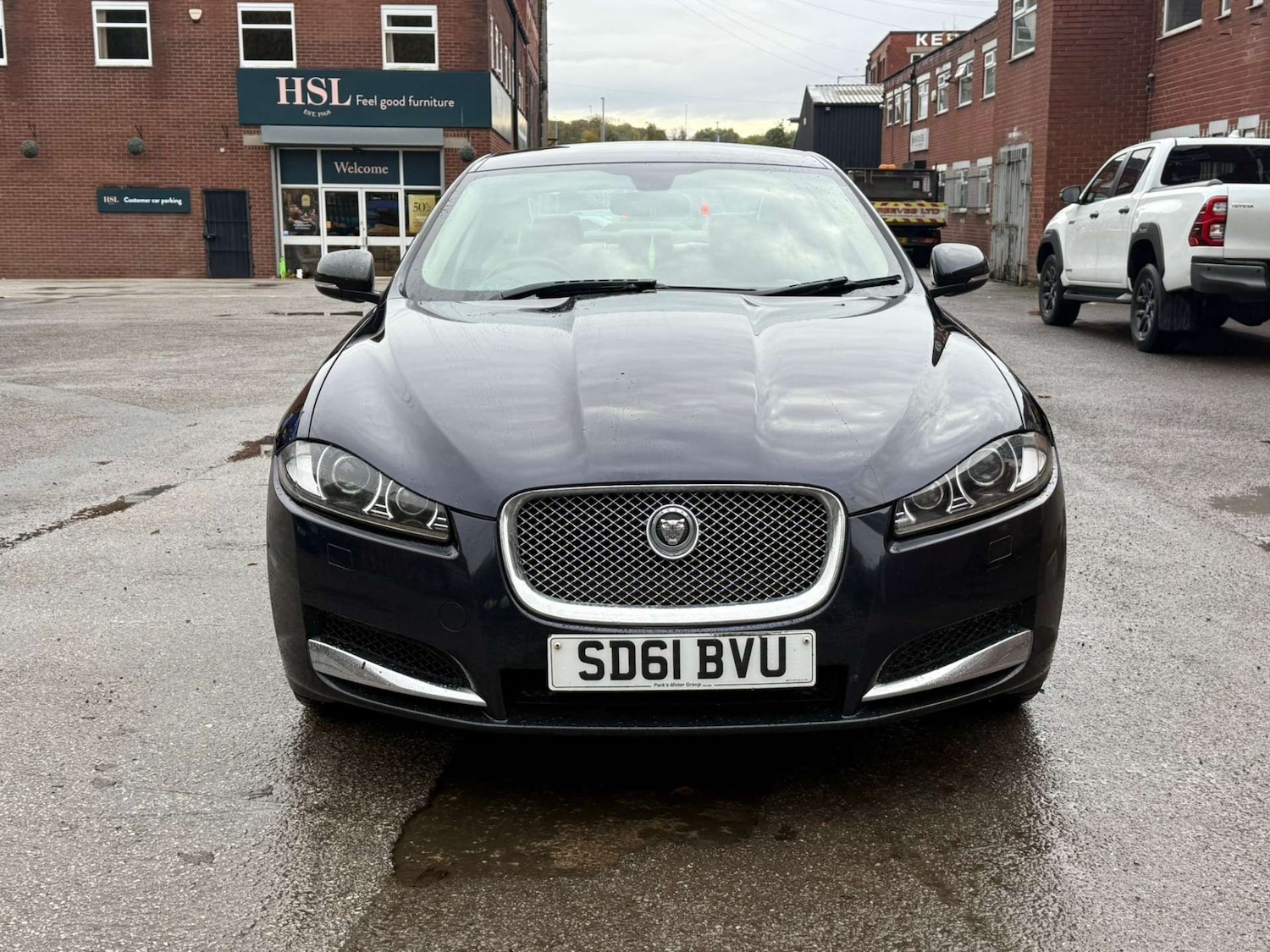 Used Jaguar XF 2011 for sale - 76362935: Photo 2