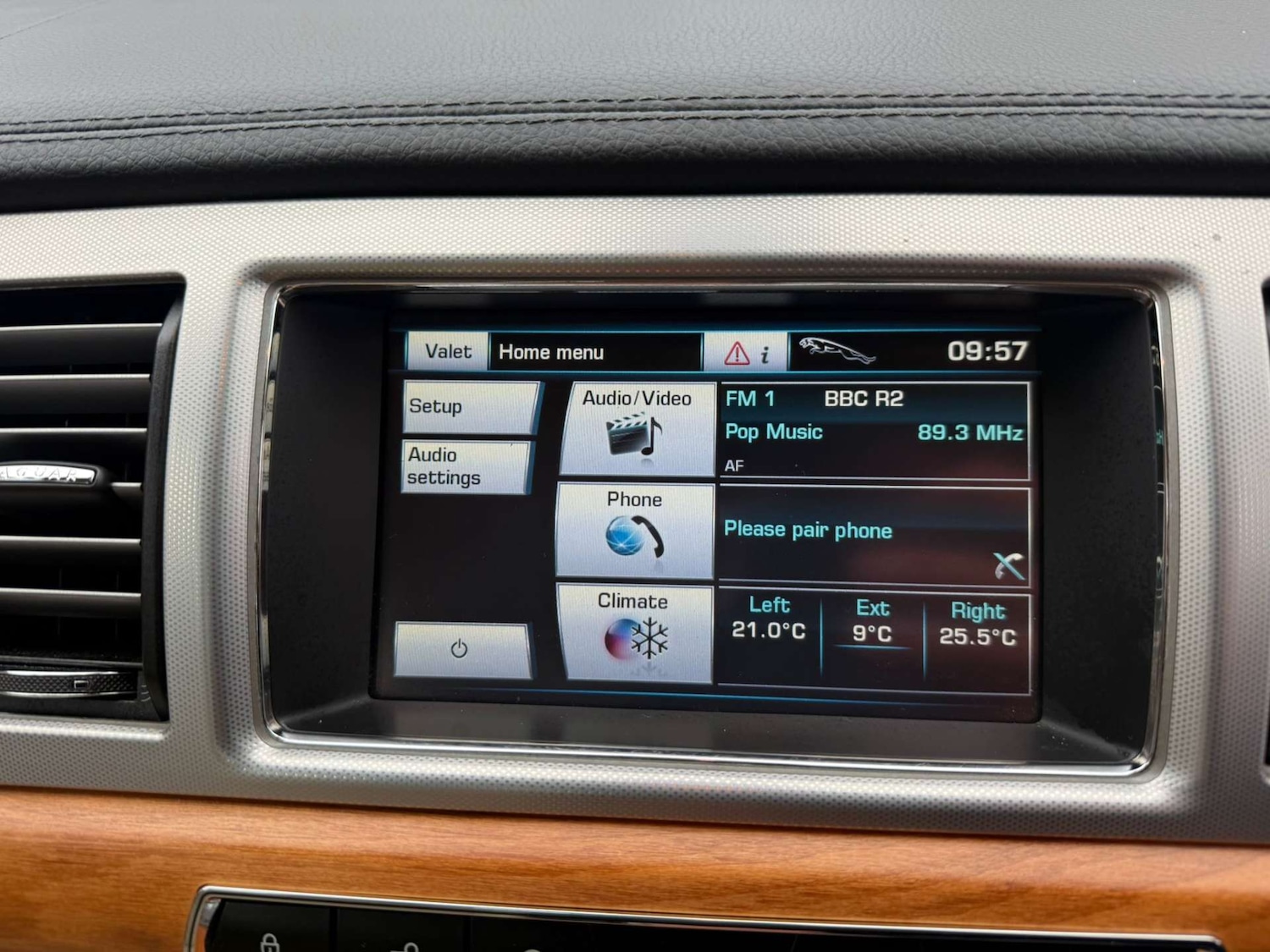 Used Jaguar XF 2011 for sale - 76362935: Photo 40