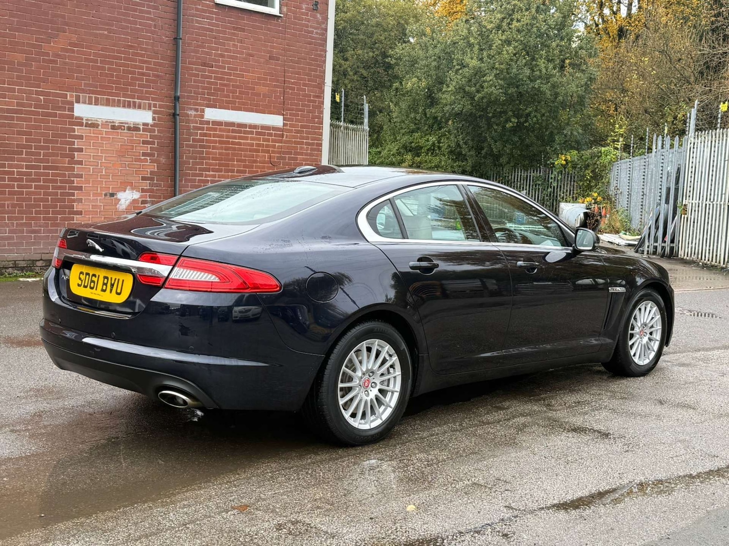 Used Jaguar XF 2011 for sale - 76362935: Photo 5
