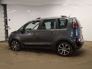 Used Citroen C3 Picasso 2017 for sale - 76362941: Photo