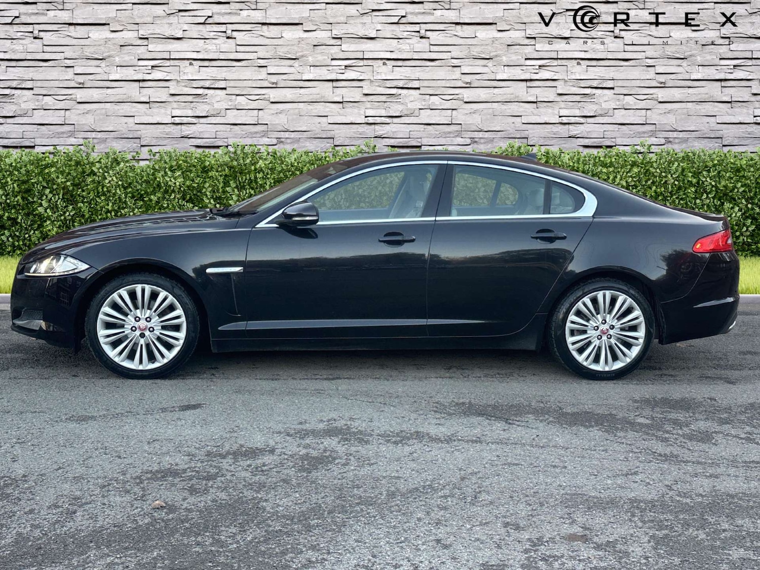 Used Jaguar XF 2014 for sale - 76601318: Photo 5