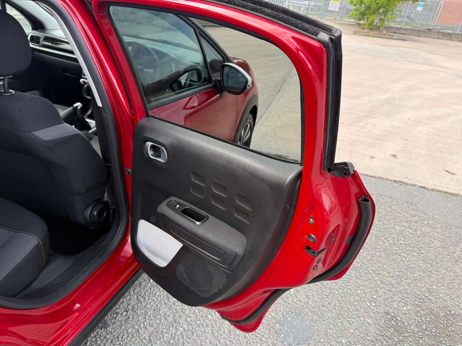 Used Citroen C3 2017 for sale - 76362936: Photo 34