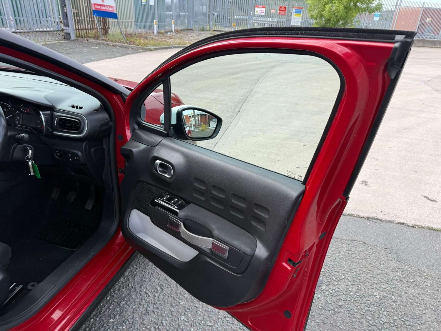Used Citroen C3 2017 for sale - 76362936: Photo 35