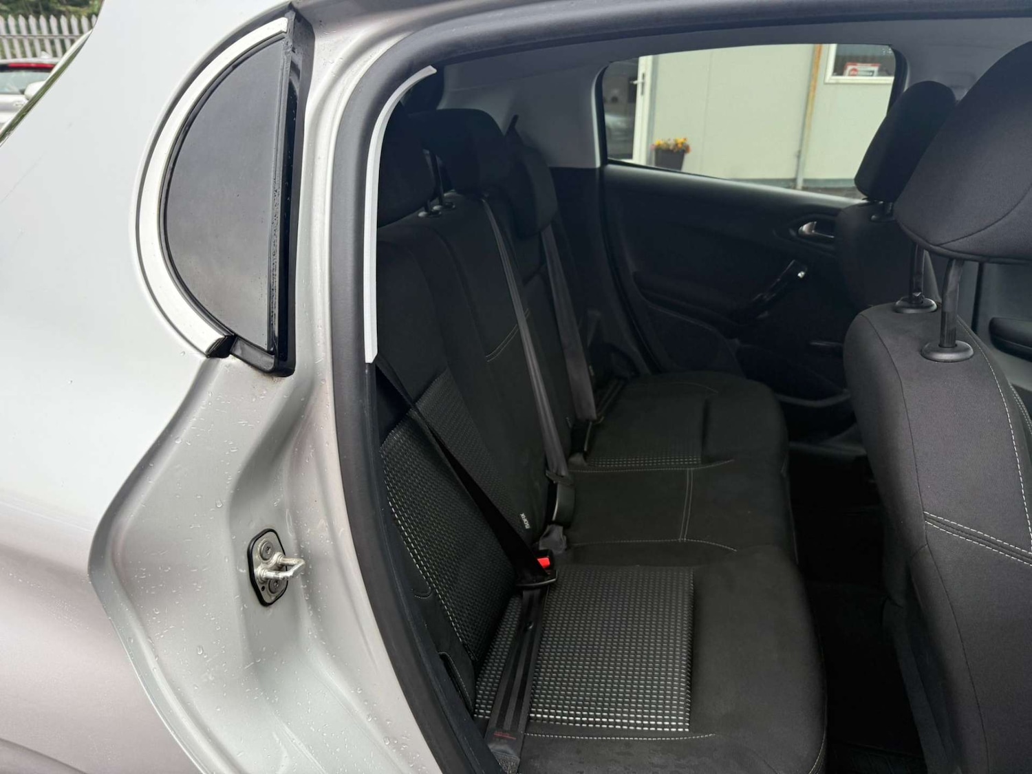 Used Peugeot 208 2016 for sale - 76362923: Photo 34