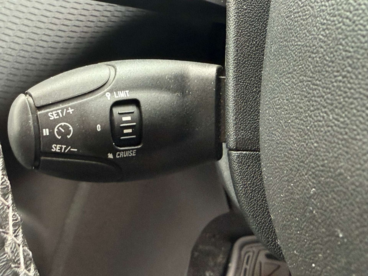 Used Peugeot 208 2016 for sale - 76362923: Photo 42