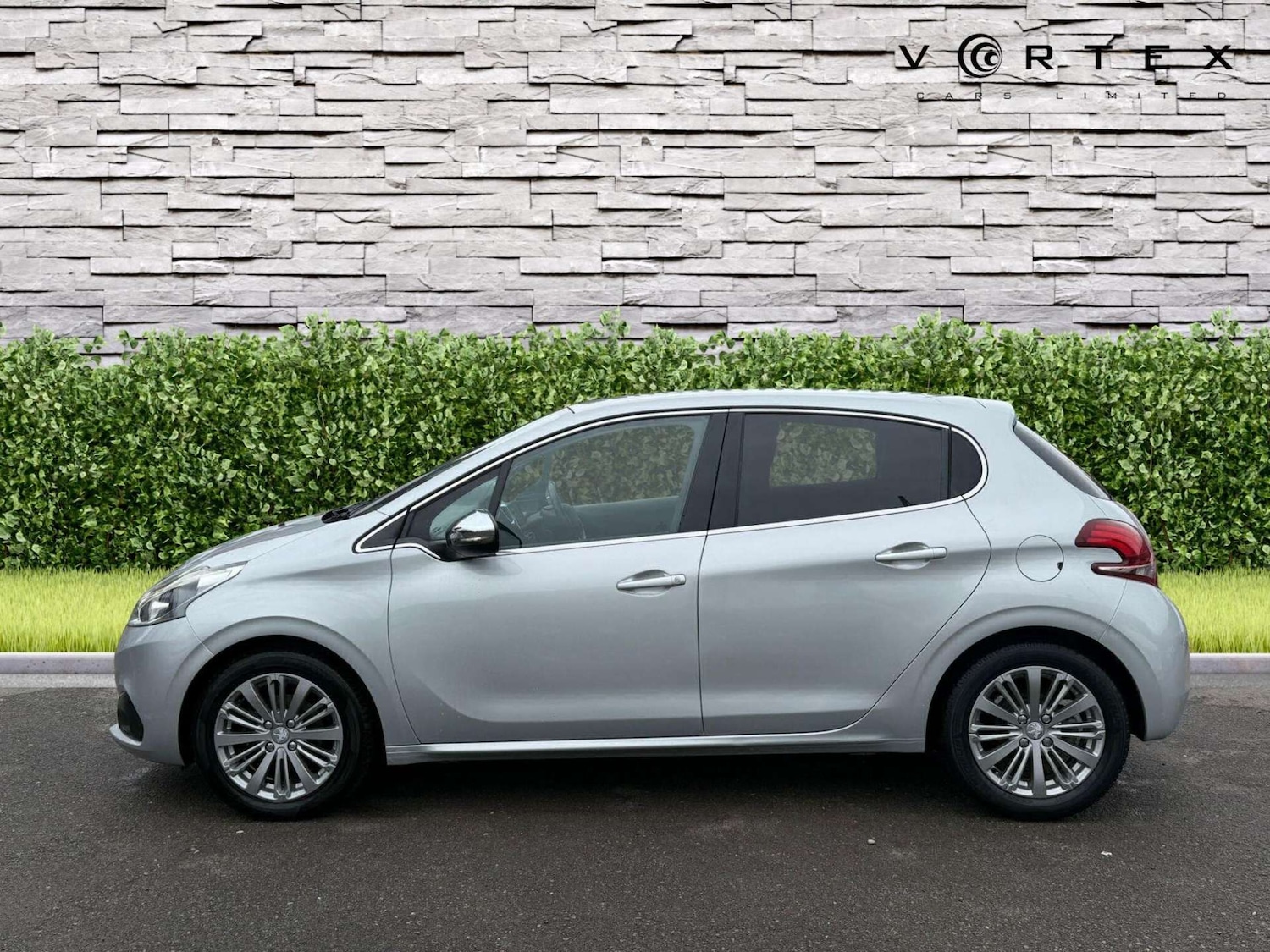 Used Peugeot 208 2016 for sale - 76362923: Photo 7