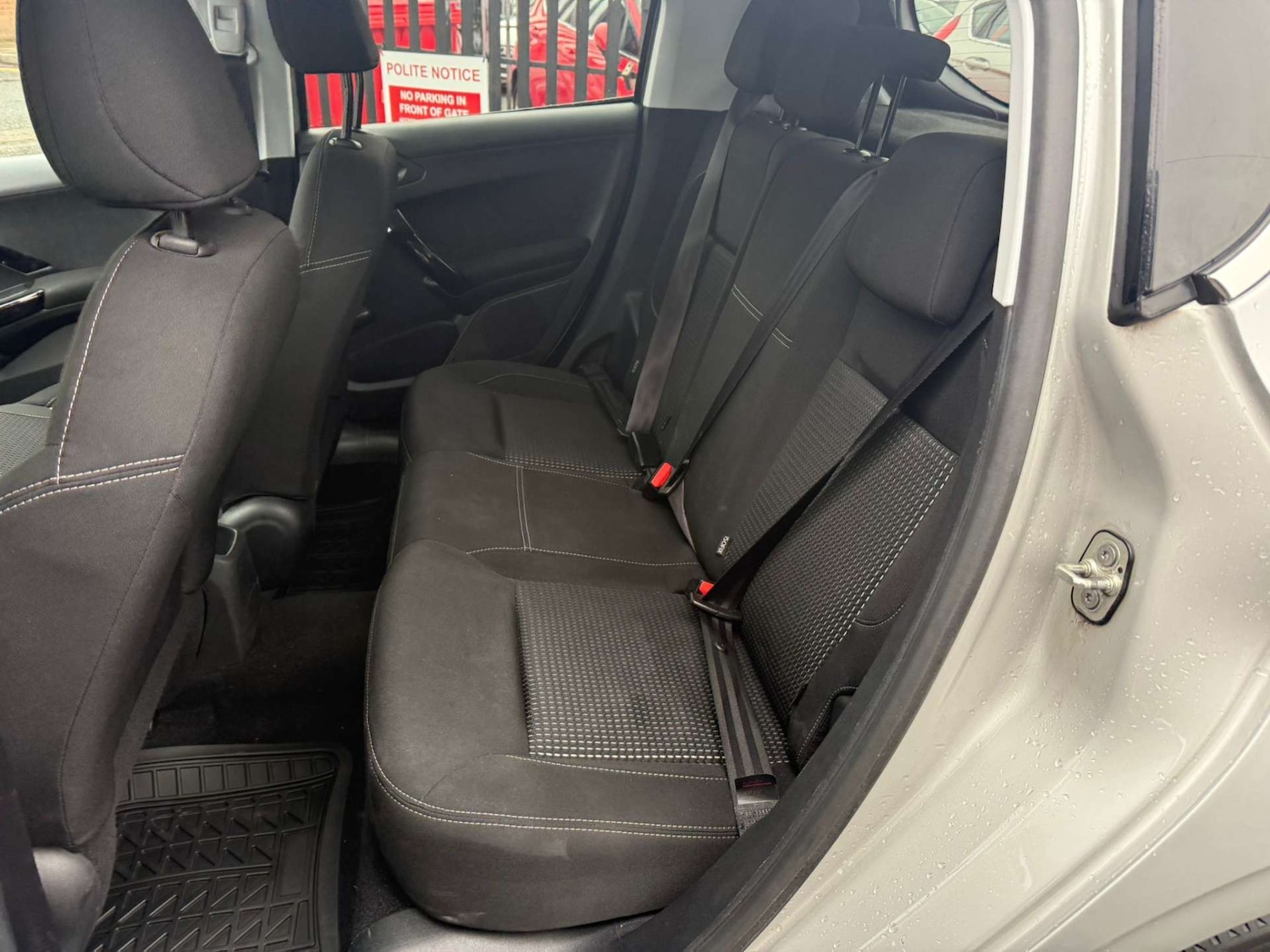 Used Peugeot 208 2016 for sale - 76362923: Photo 9