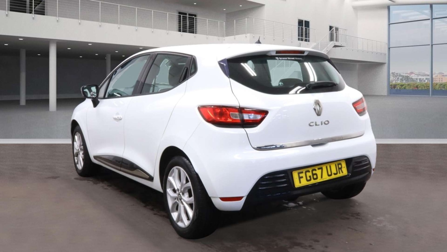 Used Renault Clio 2017 for sale - 76451737: Photo 4