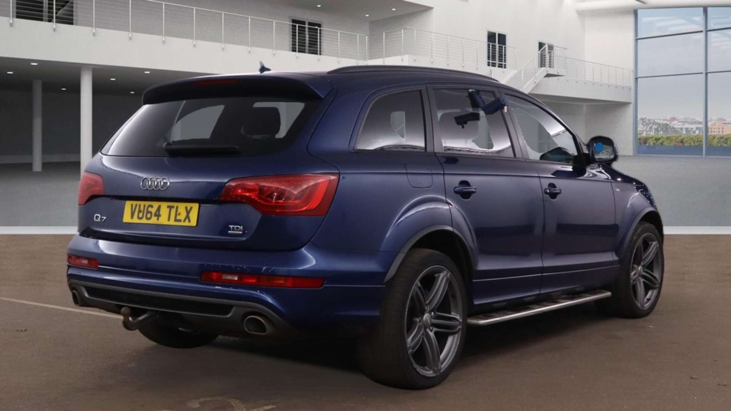 Used Audi Q7 2014 for sale - 77025208: Photo 4