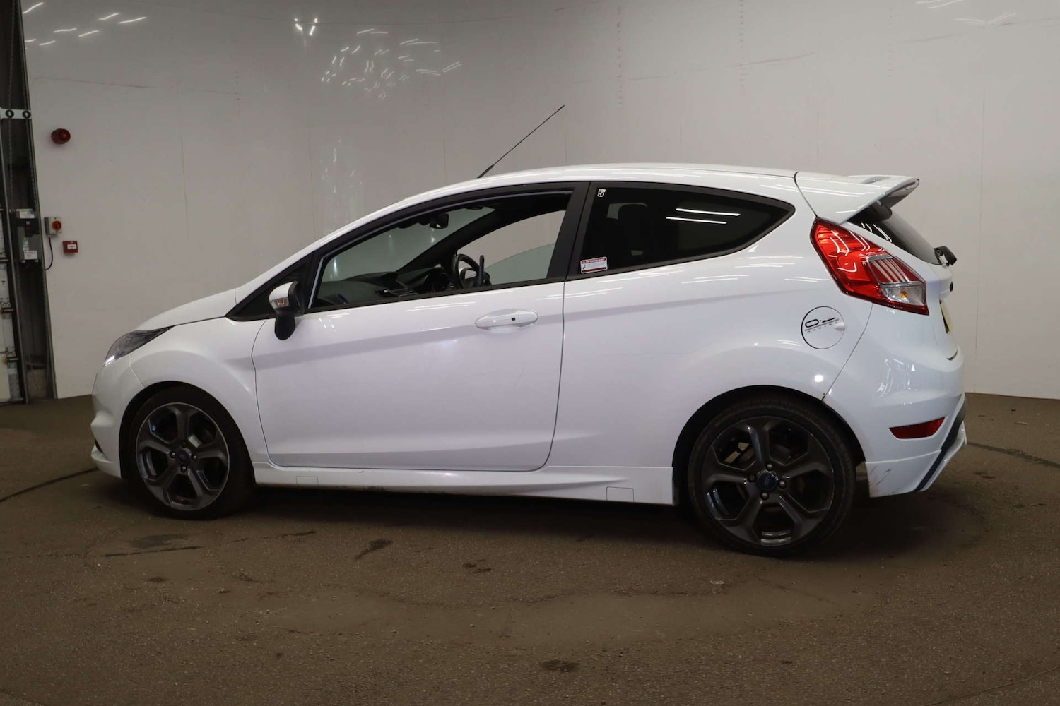 Used Ford Fiesta 2015 for sale - 76720459: Photo 4