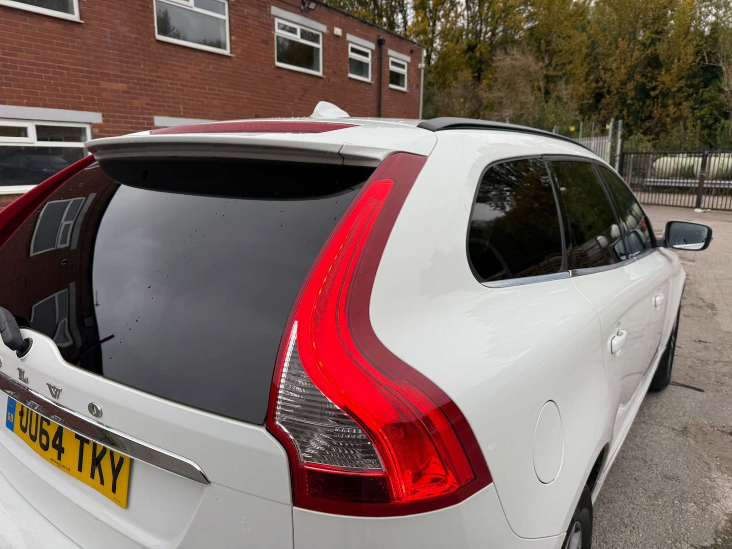 Used Volvo XC60 2014 for sale - 76362958: Photo 26