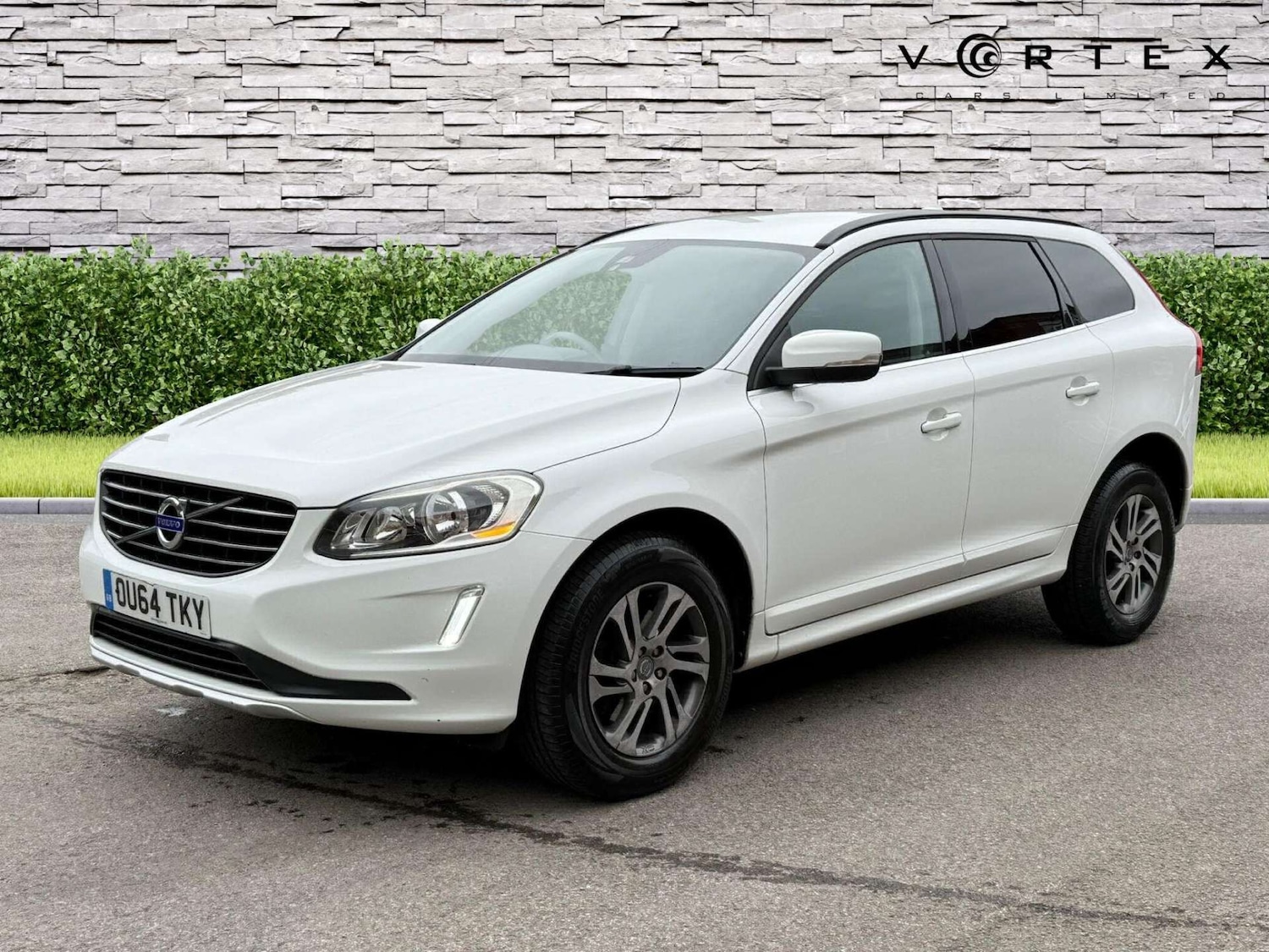 Used Volvo XC60 2014 for sale - 76362958: Photo 3