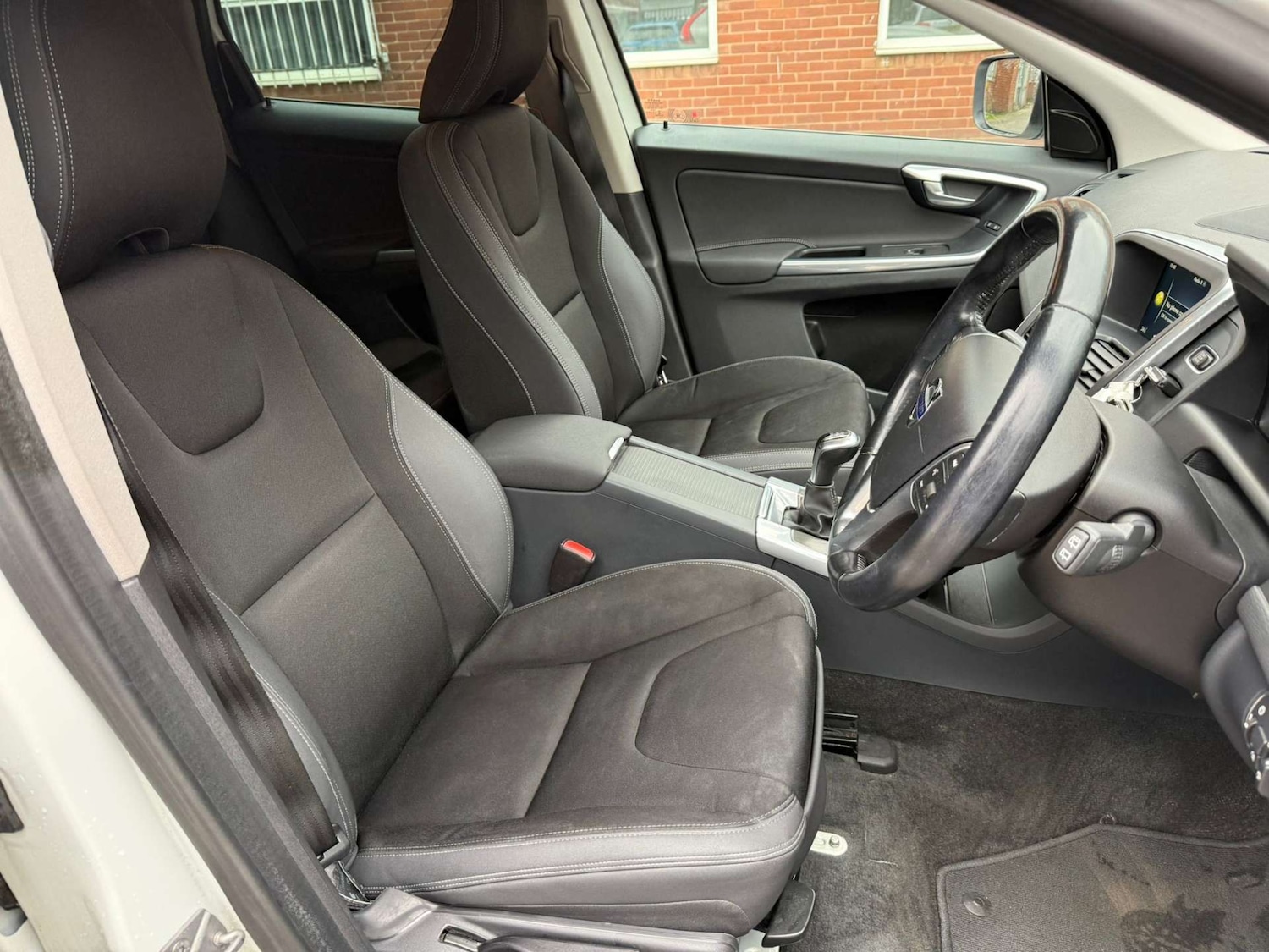 Used Volvo XC60 2014 for sale - 76362958: Photo 35