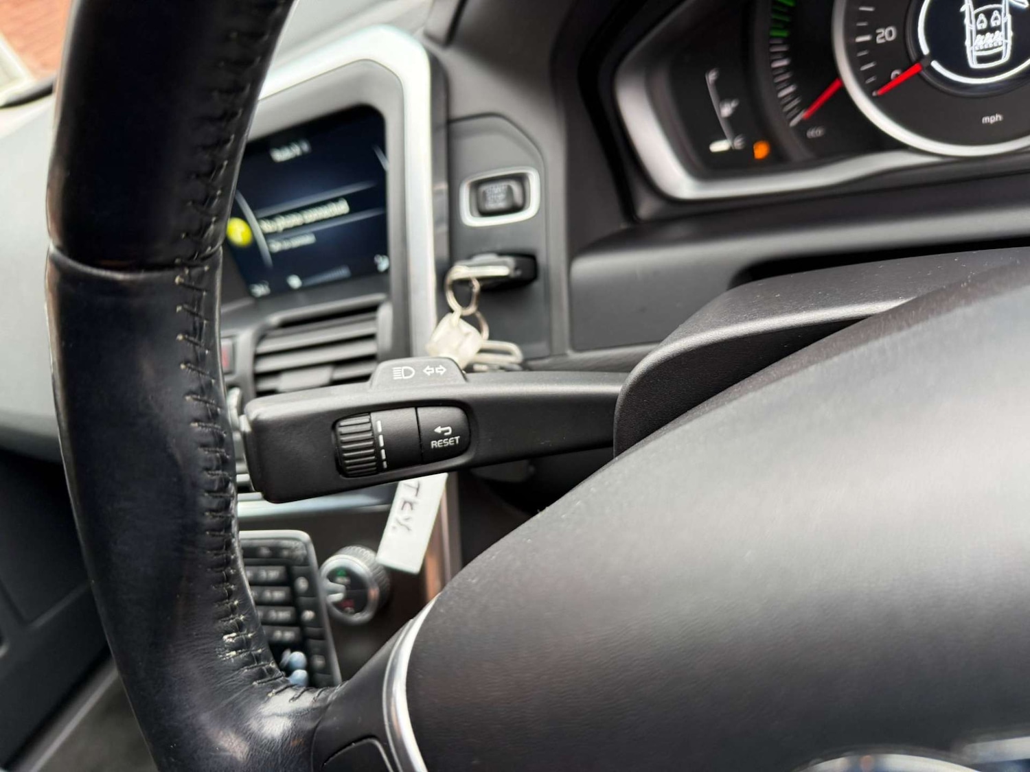 Used Volvo XC60 2014 for sale - 76362958: Photo 36