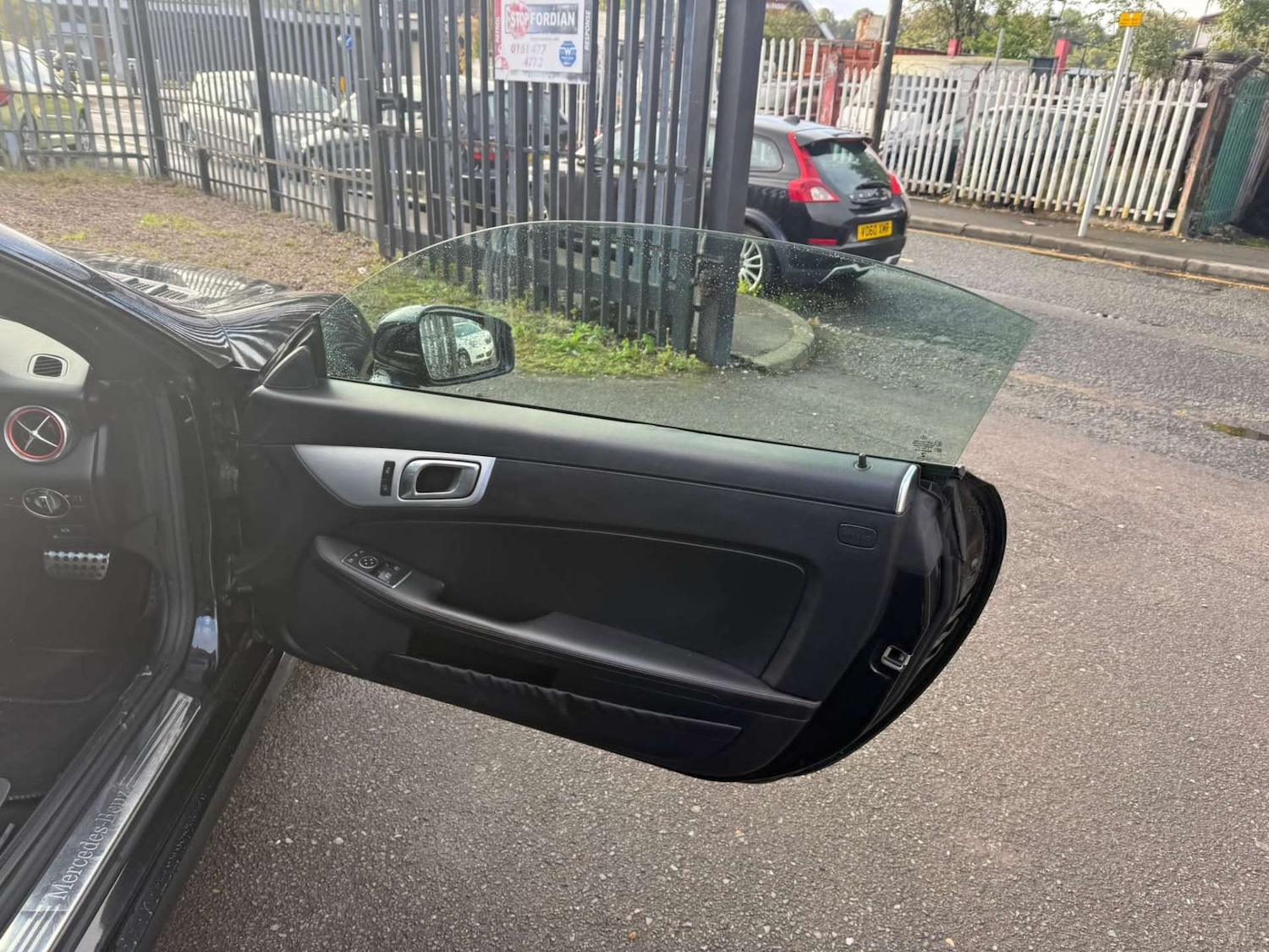 Used Mercedes-Benz SLK 2015 for sale - 76462081: Photo 23