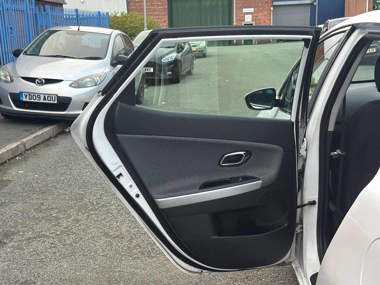 Used Kia Ceed 2014 for sale - 76449809: Photo 37