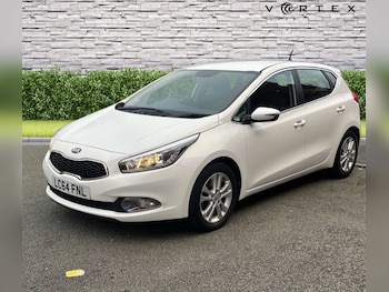 Used Kia Ceed 2014 for sale - 76449809: Photo