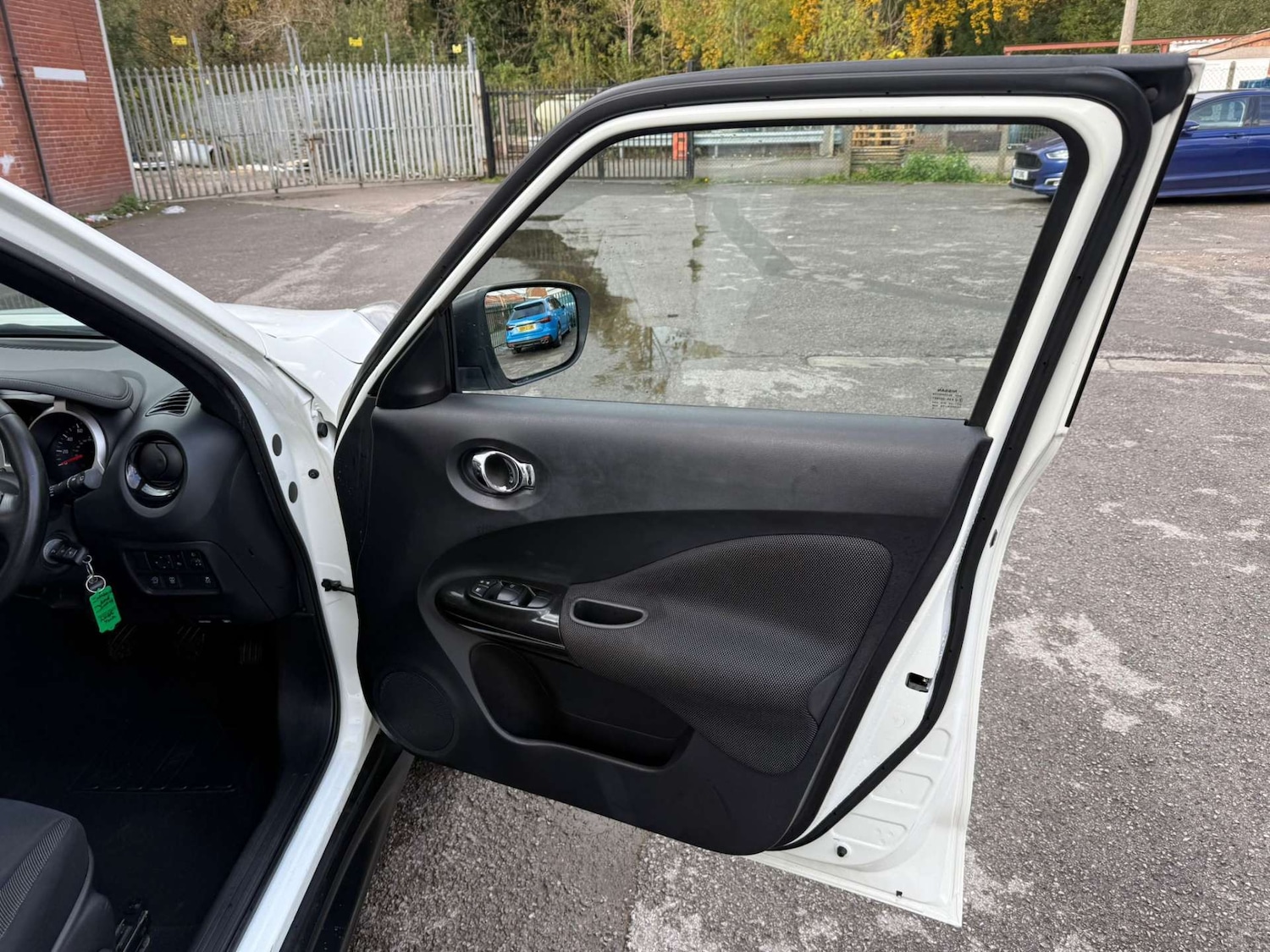 Used Nissan Juke 2015 for sale - 76438954: Photo 36