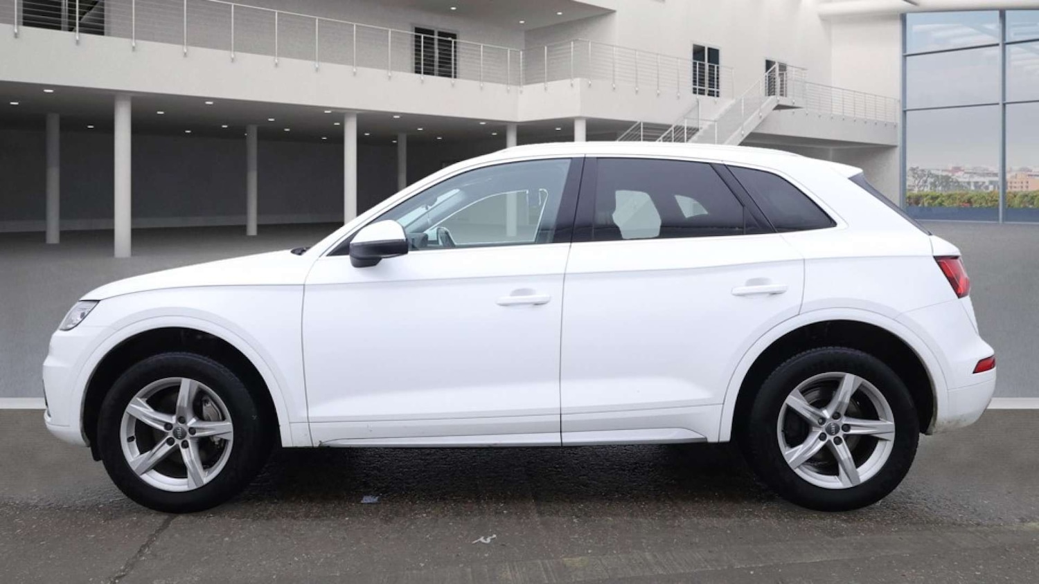 Used Audi Q5 2017 for sale - 76581909: Photo 3