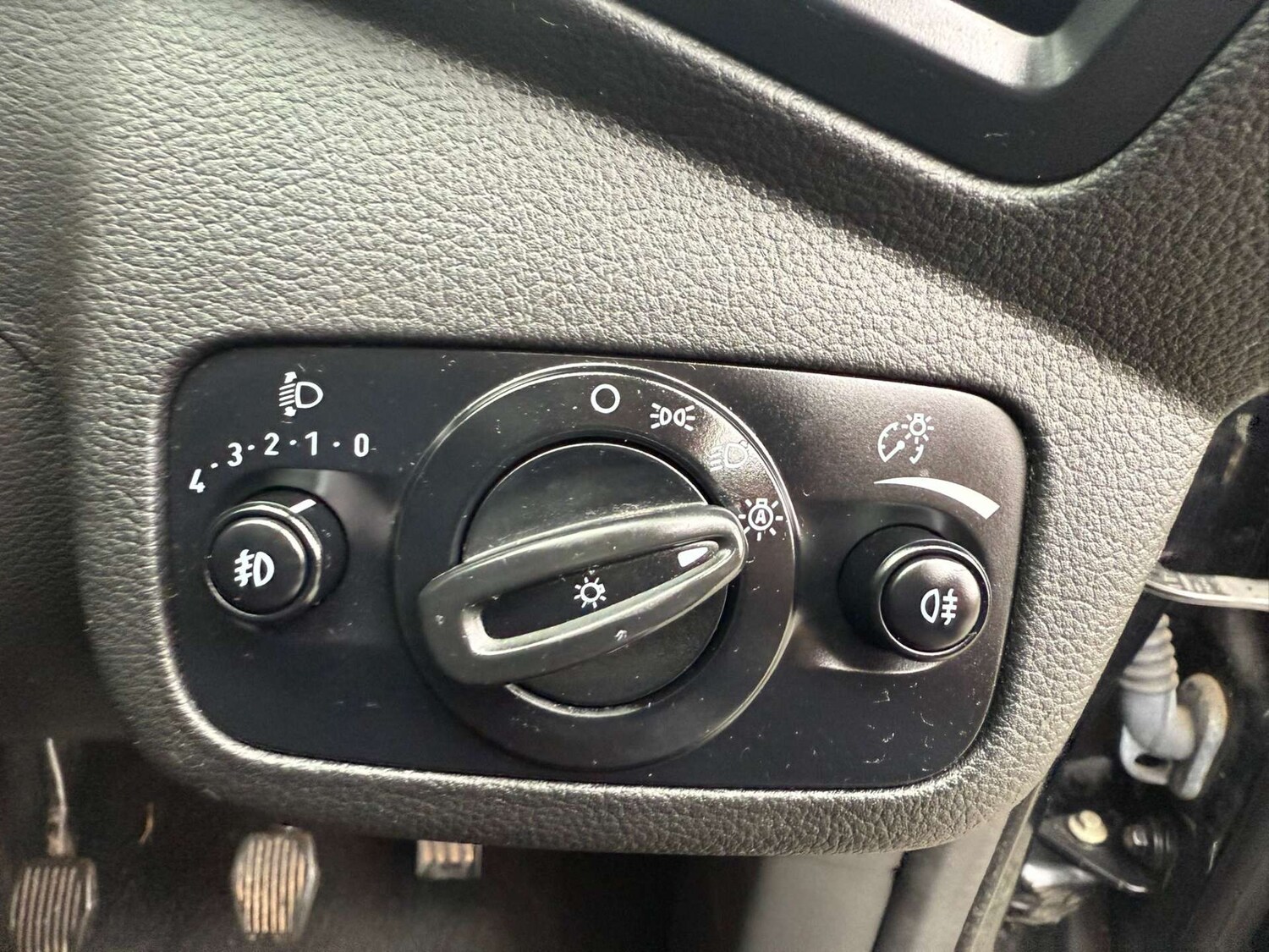 Used Ford Kuga 2016 for sale - 76366162: Photo 40