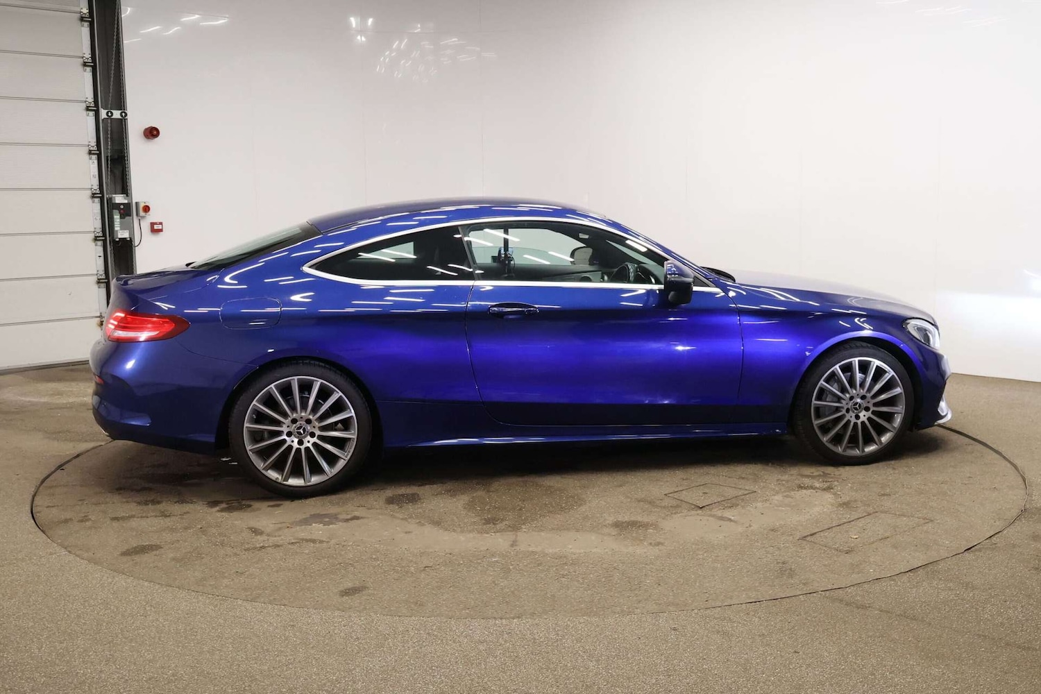 Used Mercedes-Benz C Class 2017 for sale - 77073382: Photo 6