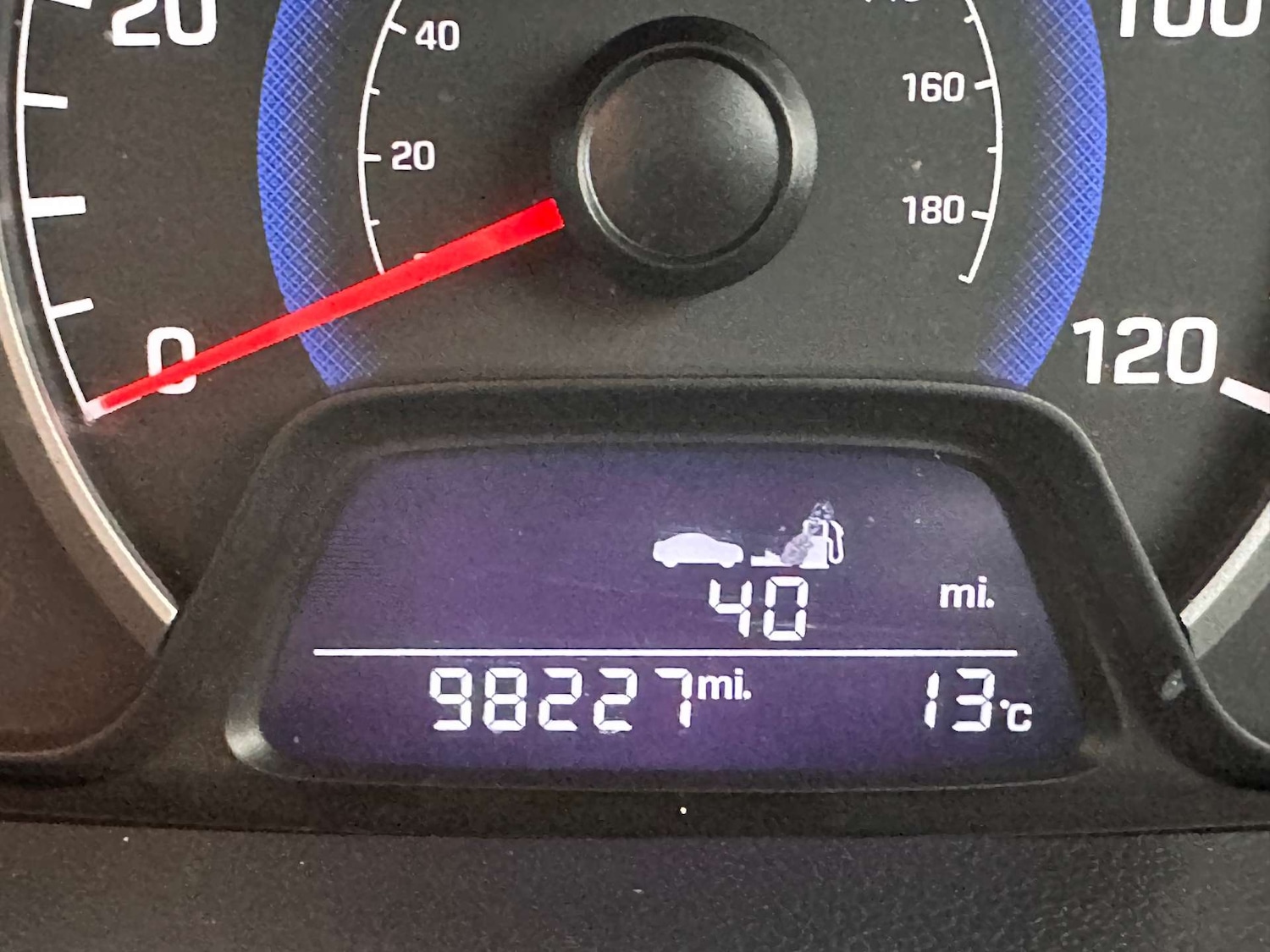 Used Hyundai i10 2017 for sale - 76949871: Photo 35