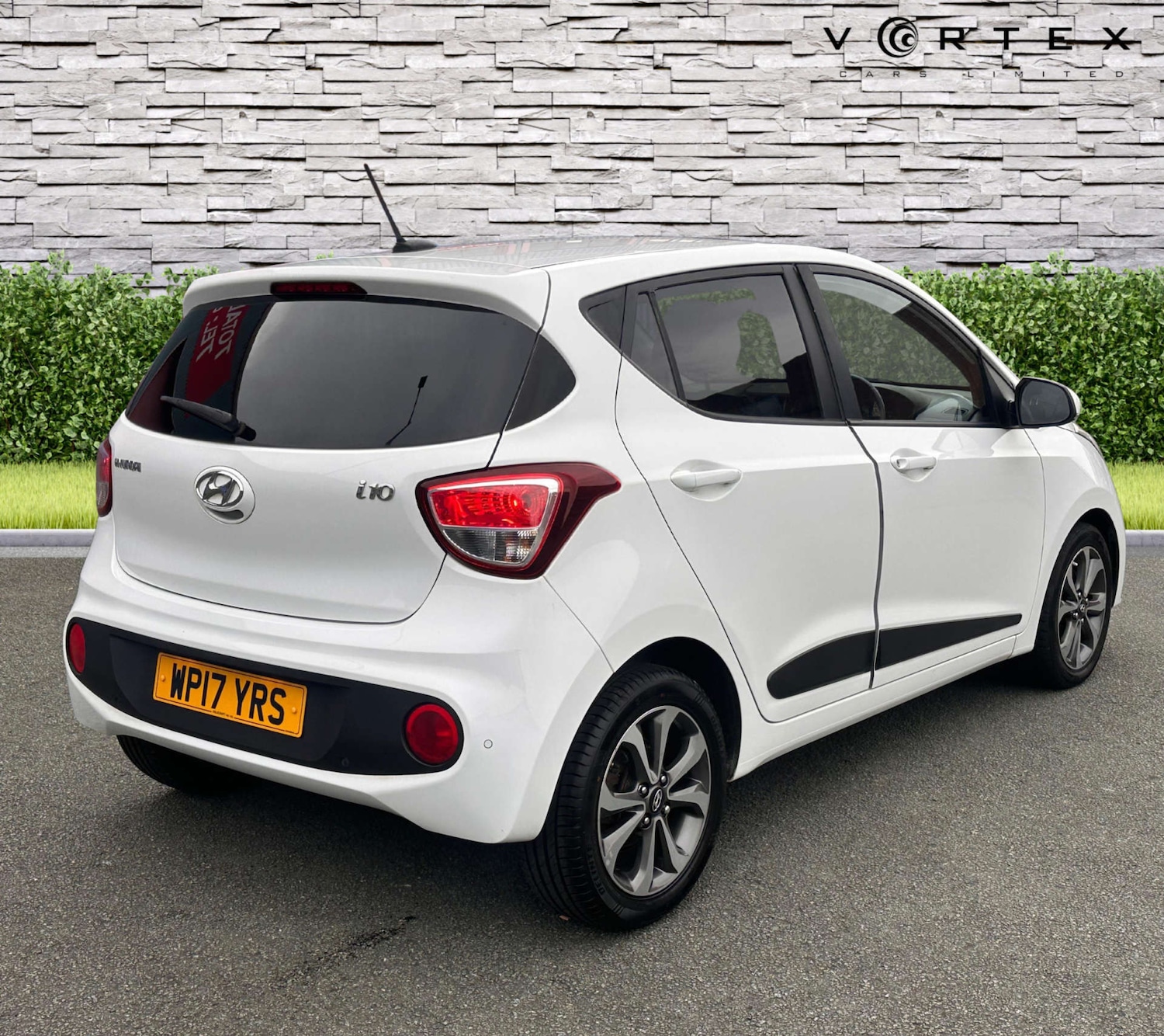 Used Hyundai i10 2017 for sale - 76949871: Photo 7