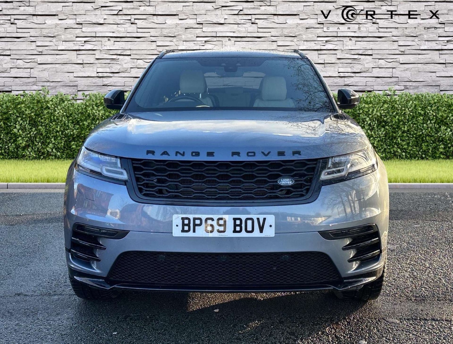 Used Land Rover Range Rover Velar 2020 for sale - 77159465: Photo 2