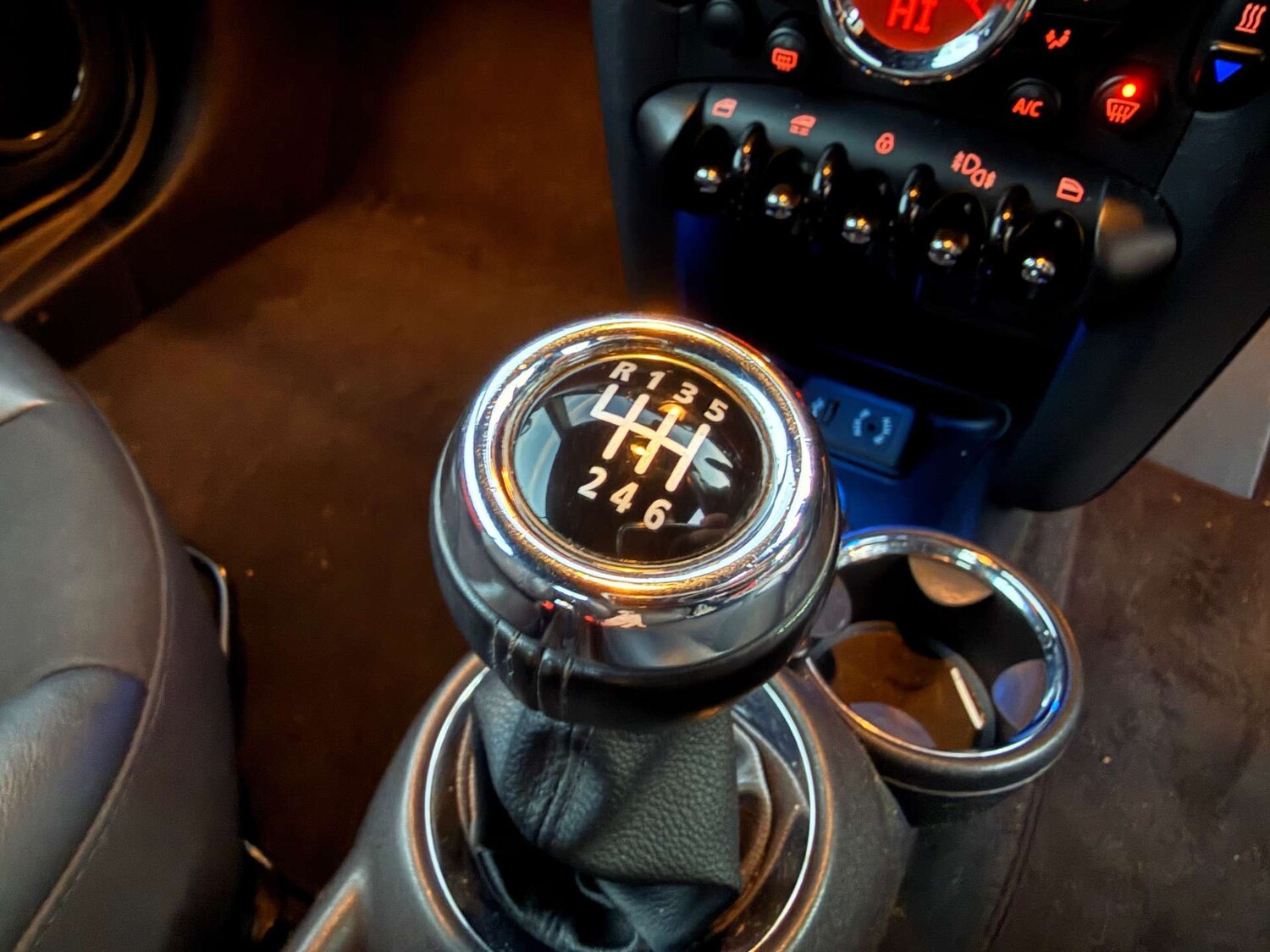 Used MINI Convertible 2013 for sale - 76921212: Photo 16