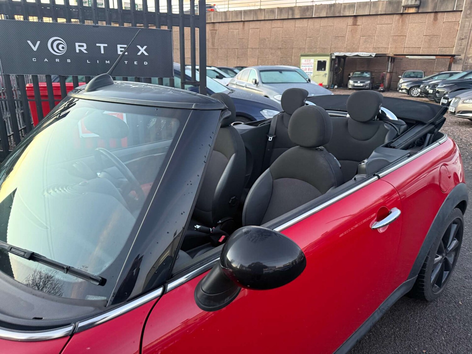 Used MINI Convertible 2013 for sale - 76921212: Photo 31