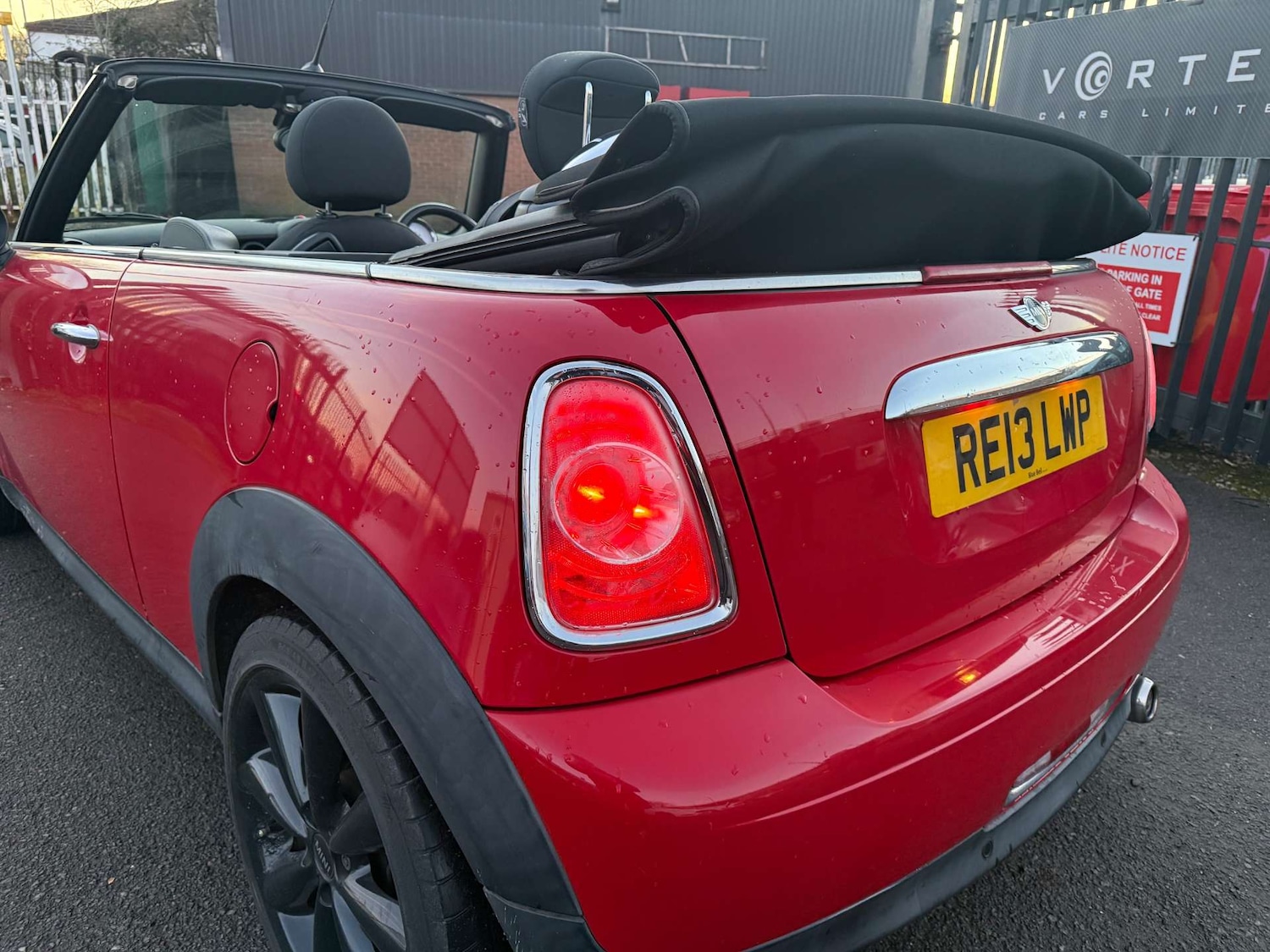 Used MINI Convertible 2013 for sale - 76921212: Photo 33