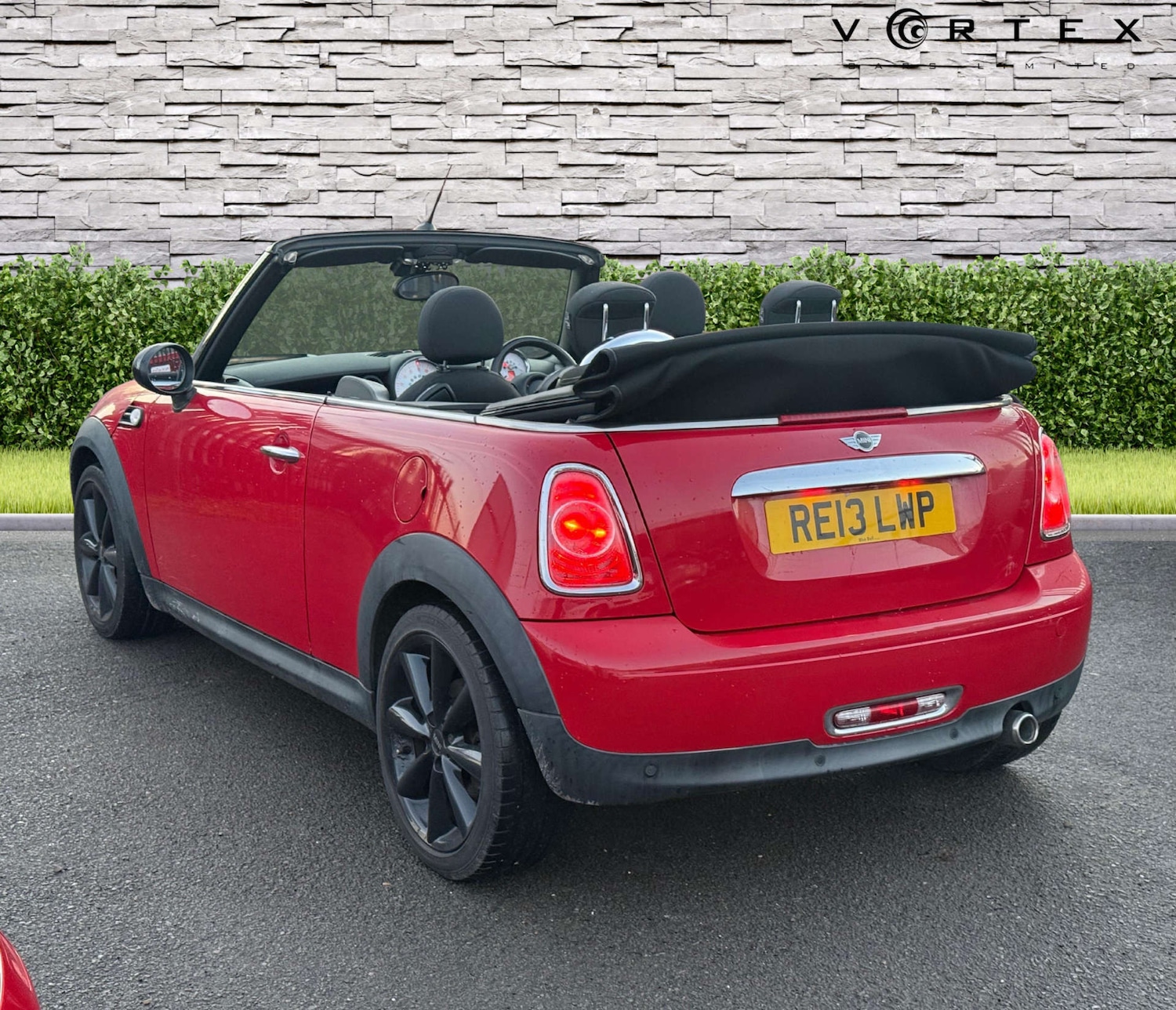 Used MINI Convertible 2013 for sale - 76921212: Photo 6