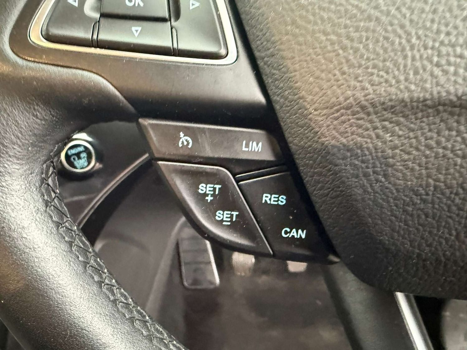 Used Ford C-Max 2017 for sale - 76451735: Photo 27