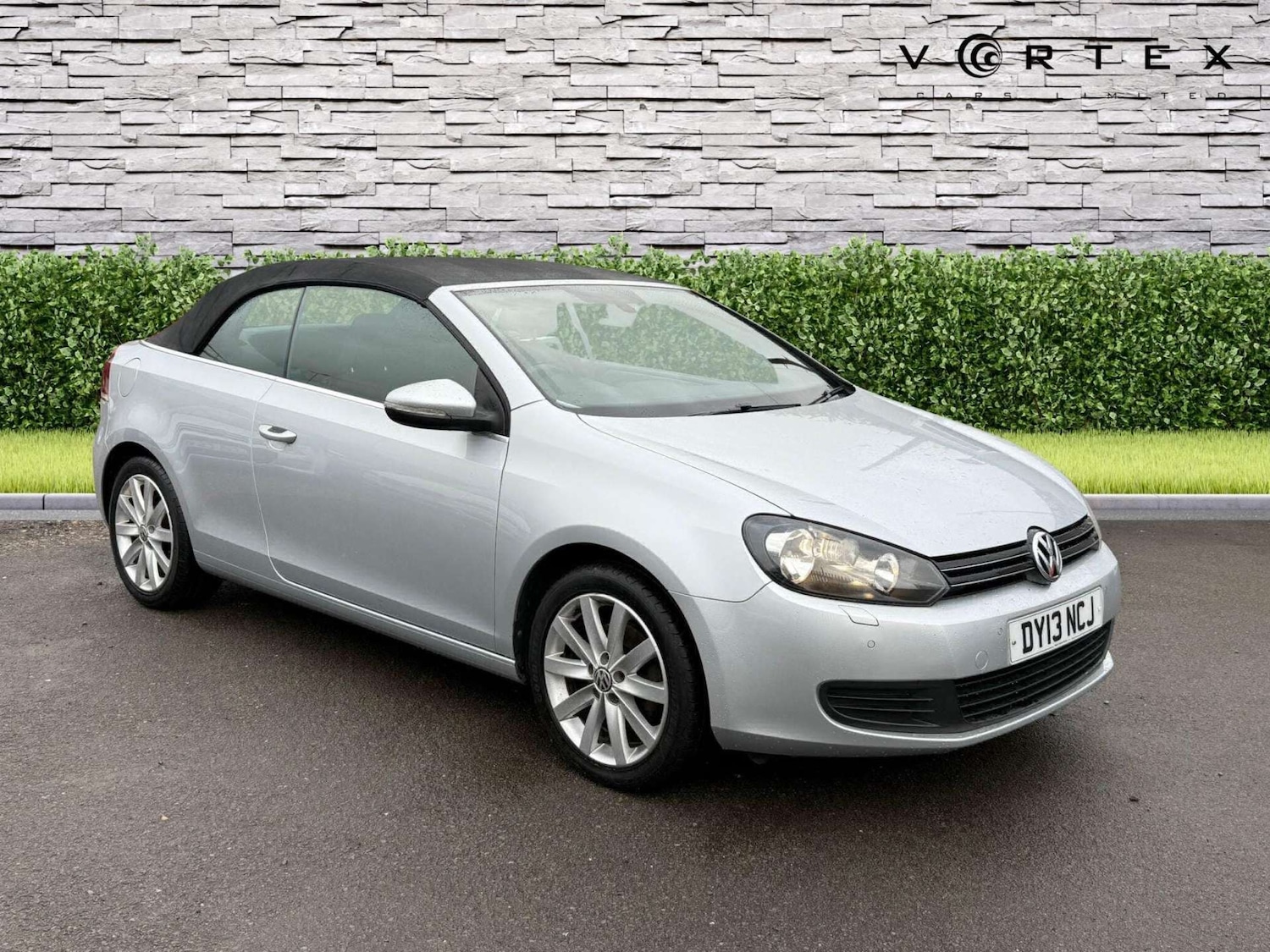 Used Volkswagen Golf 2013 for sale - 77022296: Photo 1