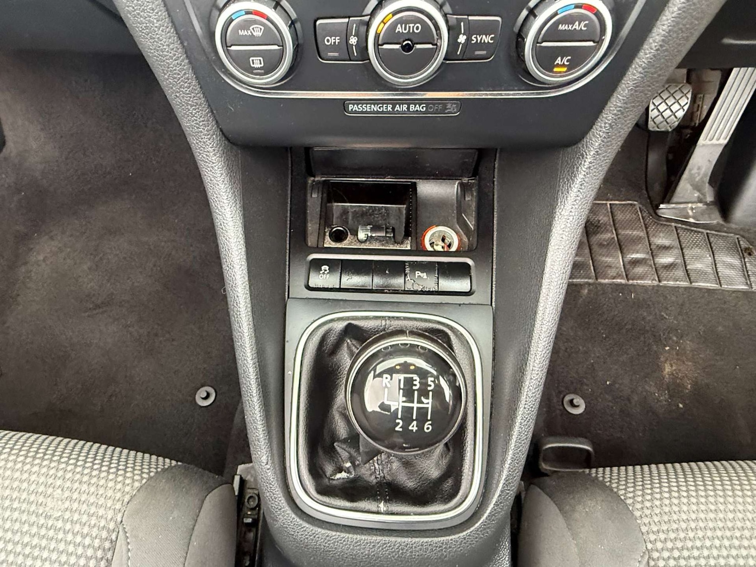 Used Volkswagen Golf 2013 for sale - 77022296: Photo 24