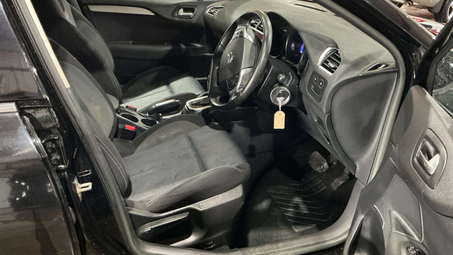 Used Citroen C4 2013 for sale - 76703588: Photo 9