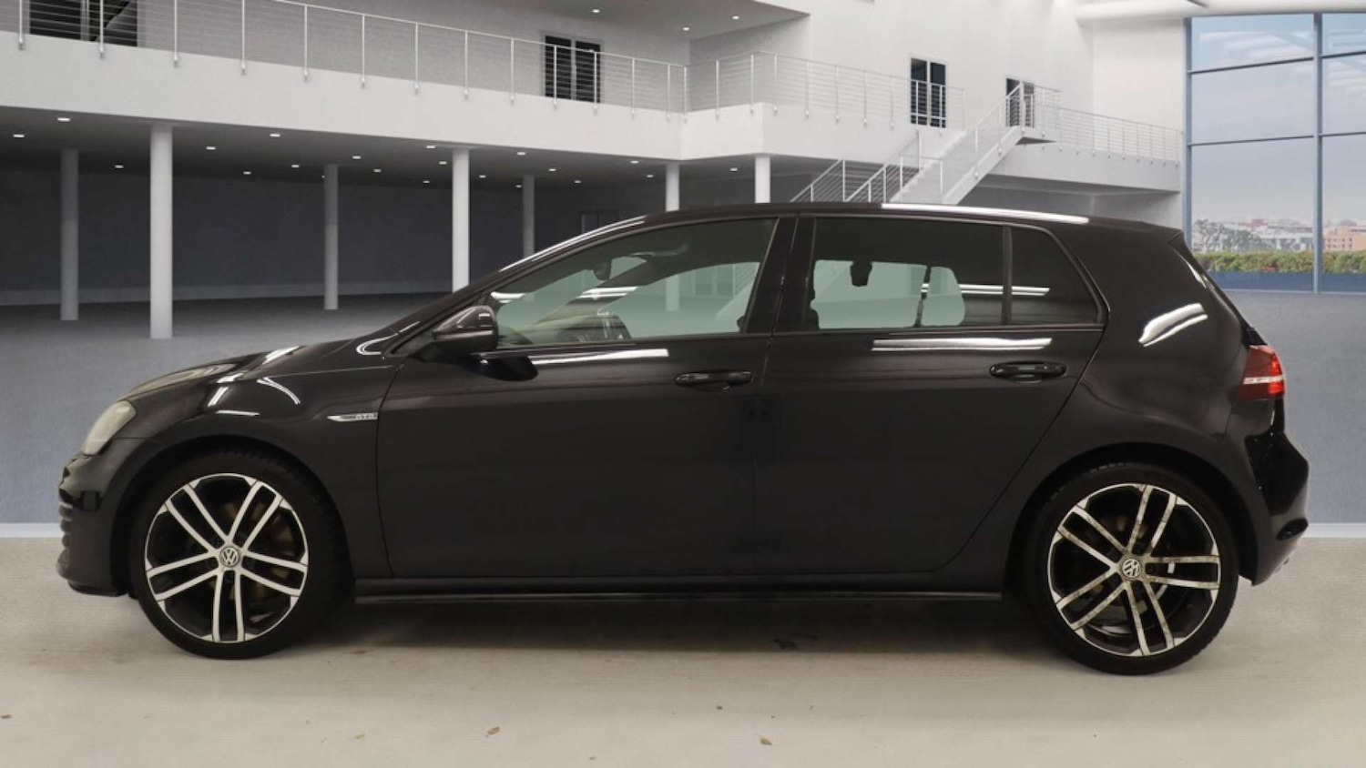 Used Volkswagen Golf 2014 for sale - 77026738: Photo 6