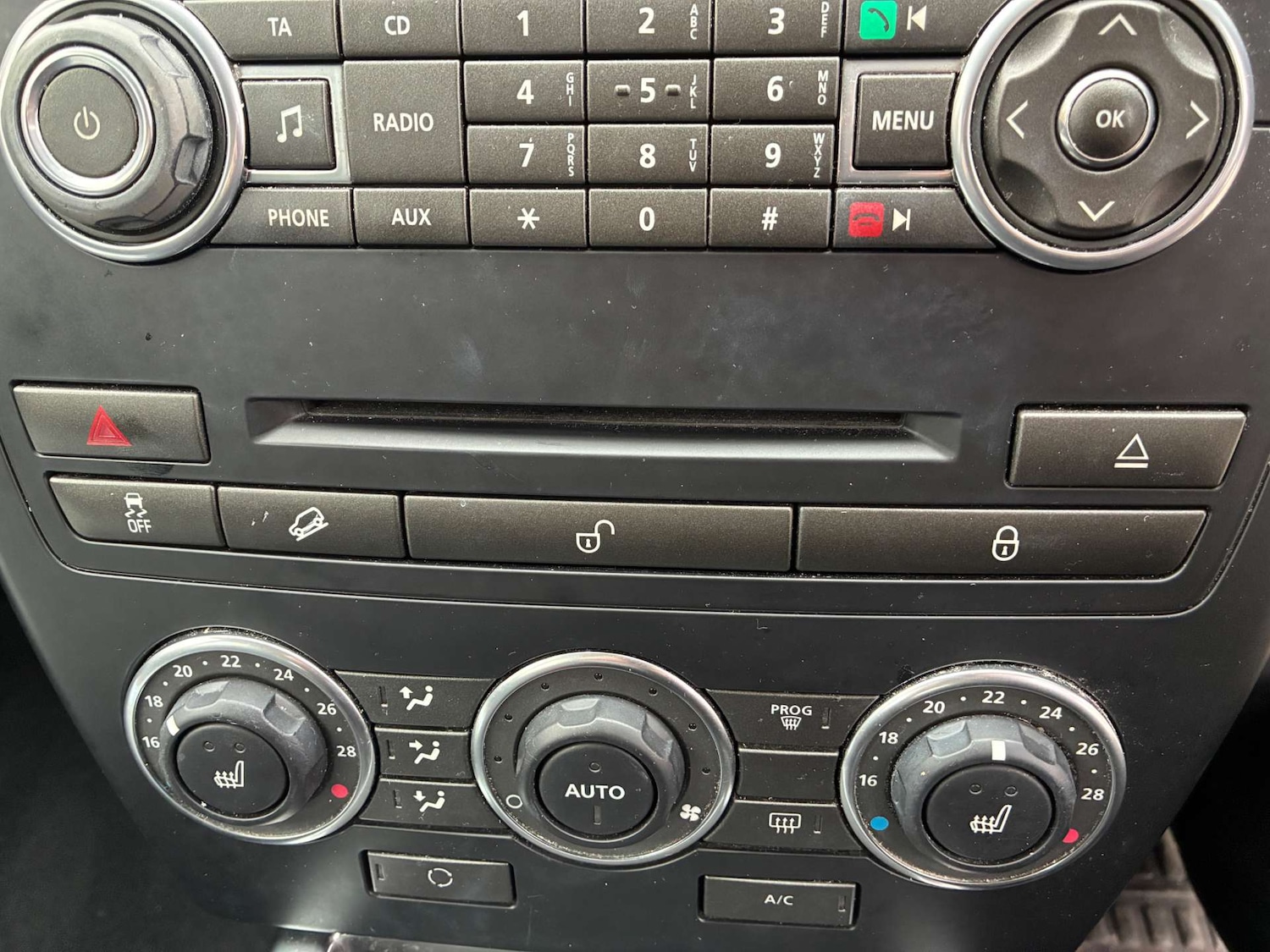 Used Land Rover Freelander 2013 for sale - 76362920: Photo 11