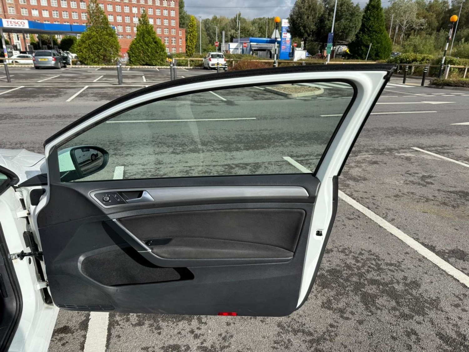 Used Volkswagen Golf 2014 for sale - 76362918: Photo 11