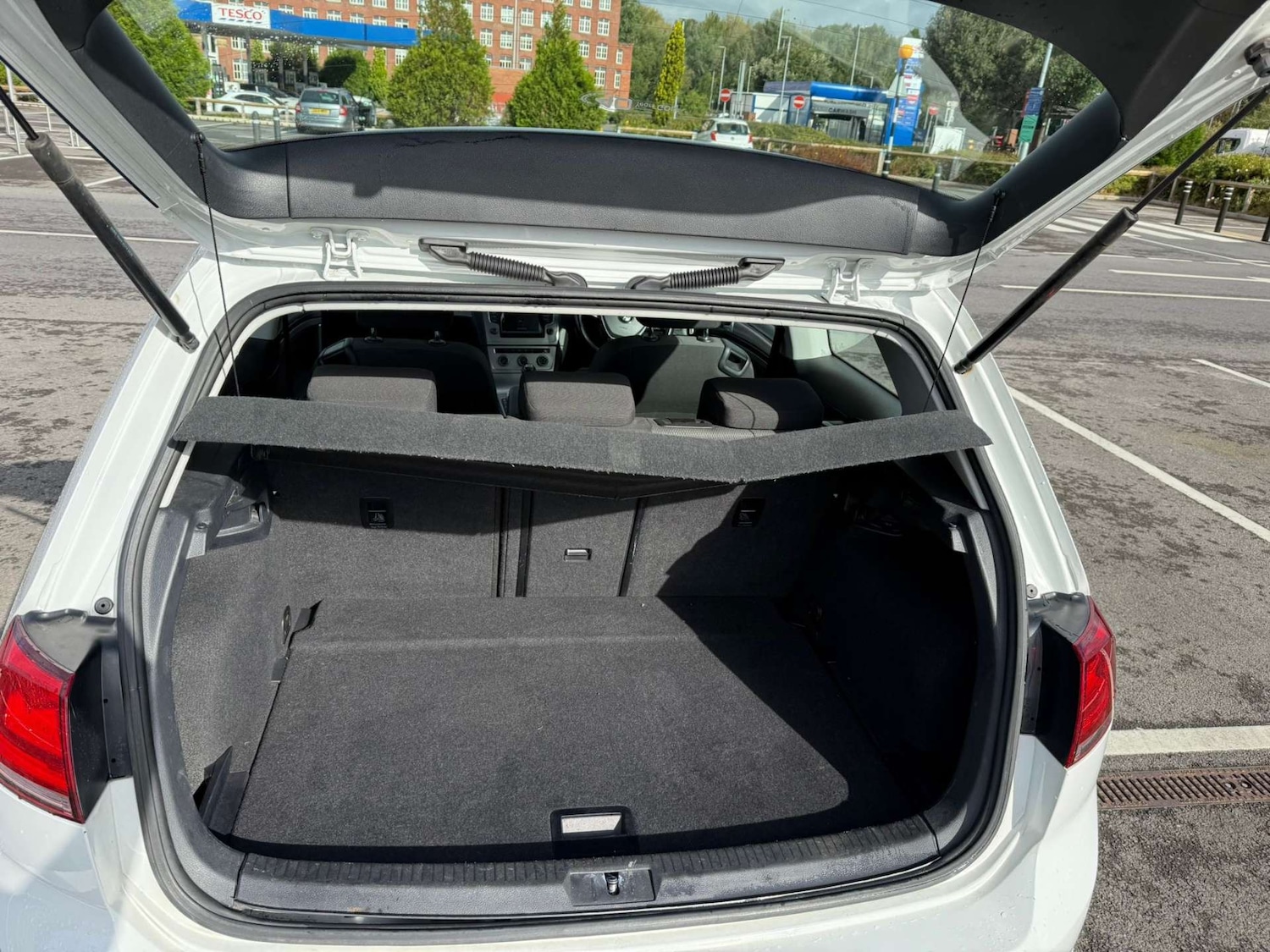 Used Volkswagen Golf 2014 for sale - 76362918: Photo 20
