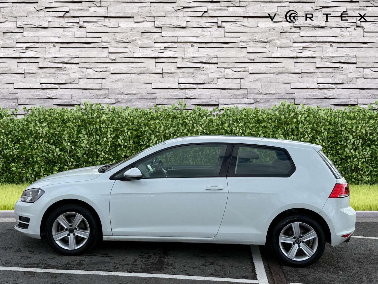 Used Volkswagen Golf 2014 for sale - 76362918: Photo 5