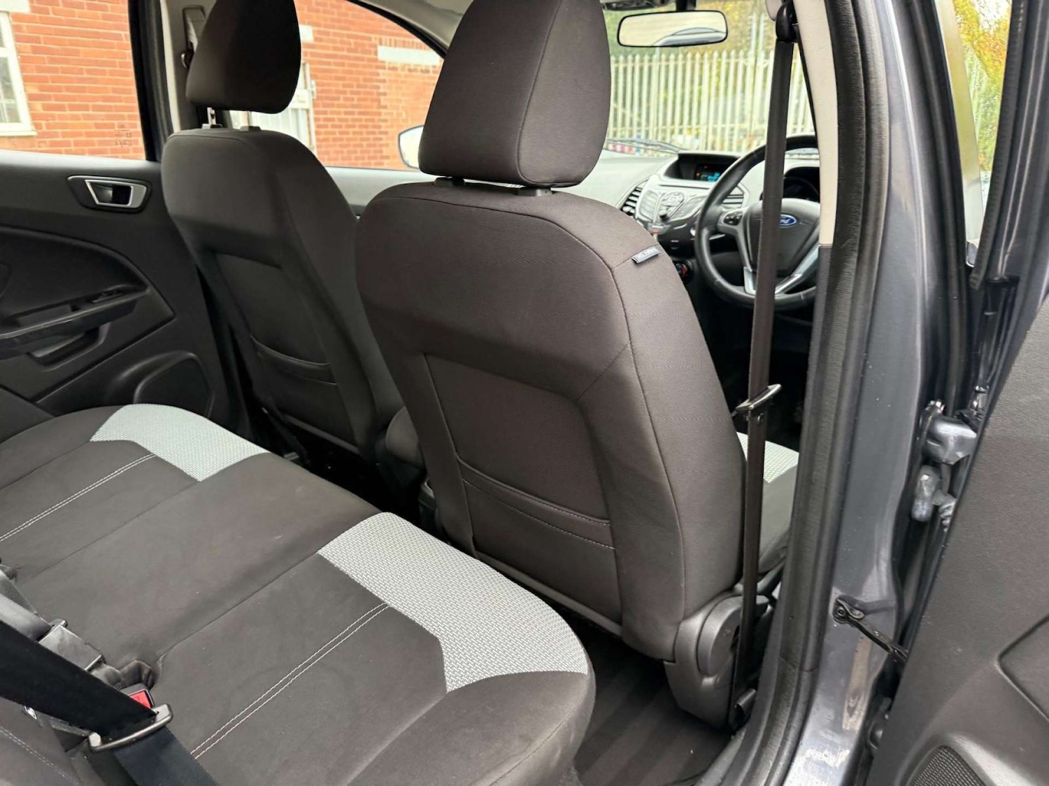 Used Ford Ecosport 2014 for sale - 76362917: Photo 26