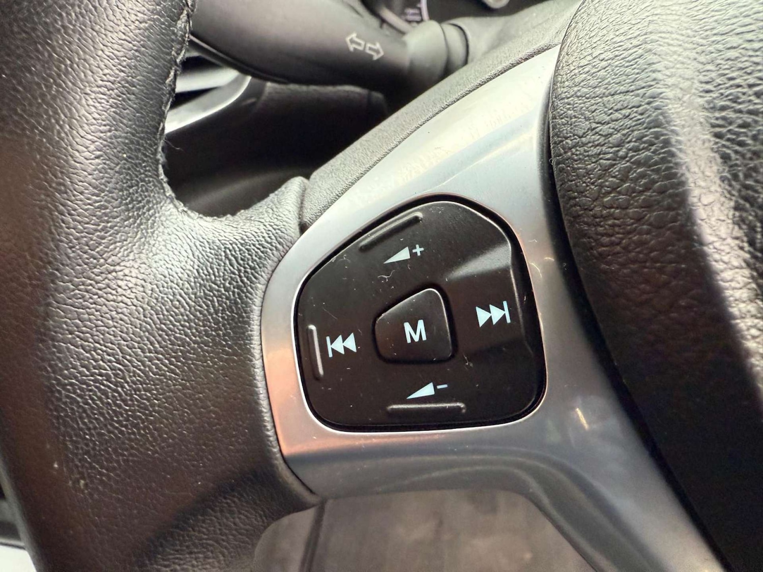 Used Ford Ecosport 2014 for sale - 76362917: Photo 31
