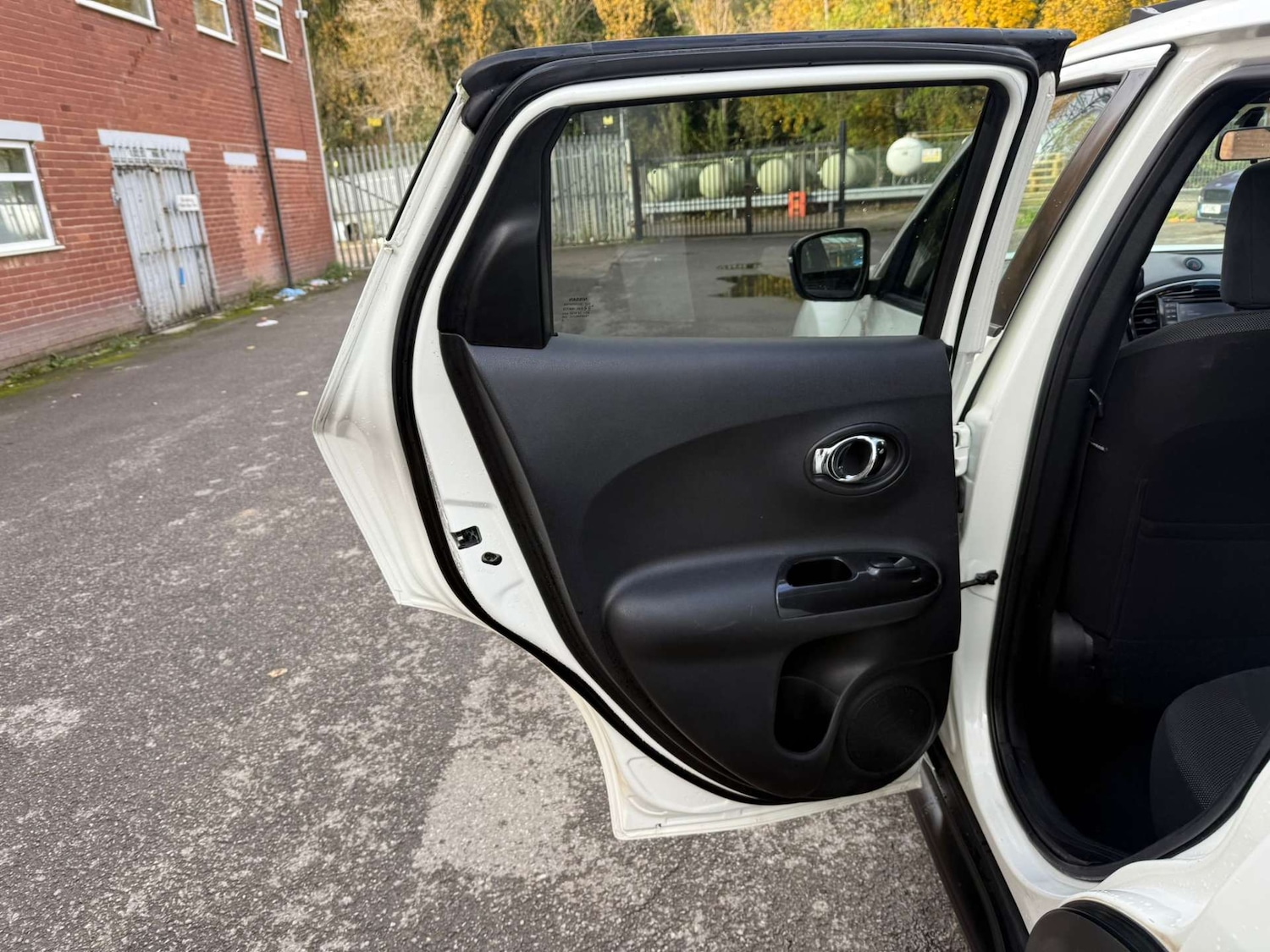 Used Nissan Juke 2015 for sale - 76362916: Photo 23