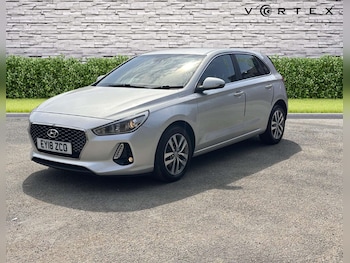 Used Hyundai i30 2018 for sale - 76362914: Photo