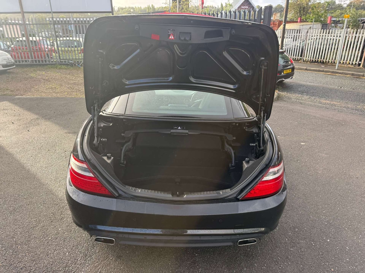Used Mercedes-Benz SLK 2015 for sale - 76362912: Photo 24