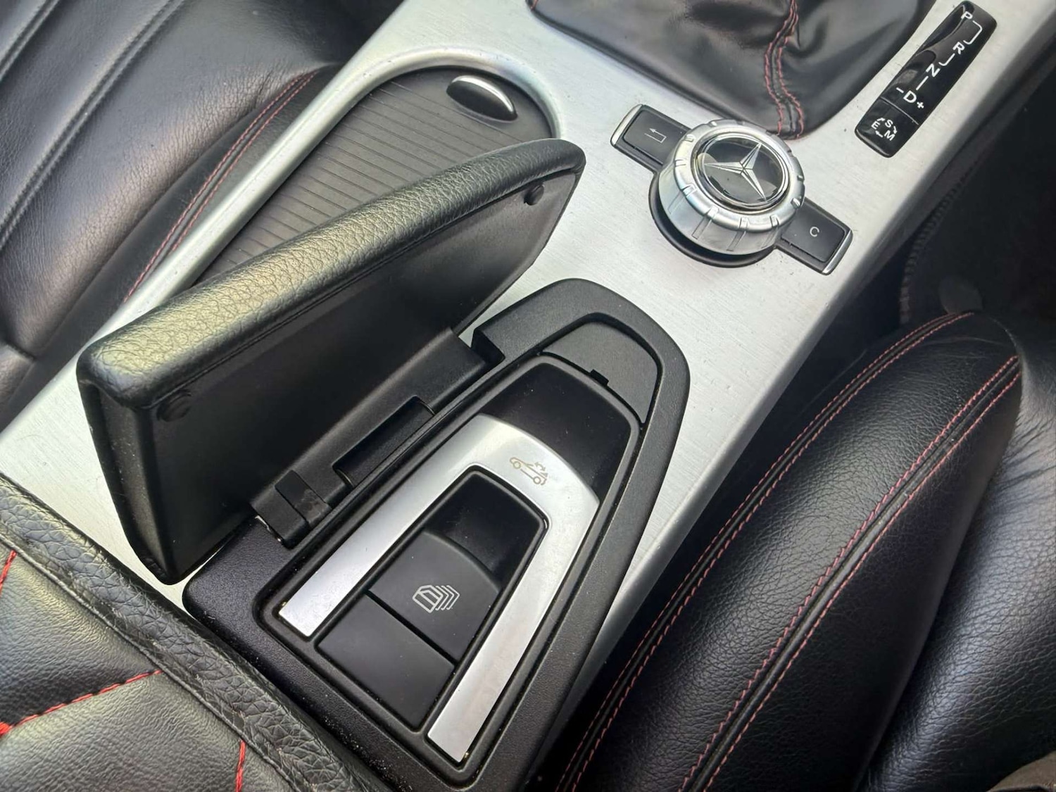 Used Mercedes-Benz SLK 2015 for sale - 76362912: Photo 30