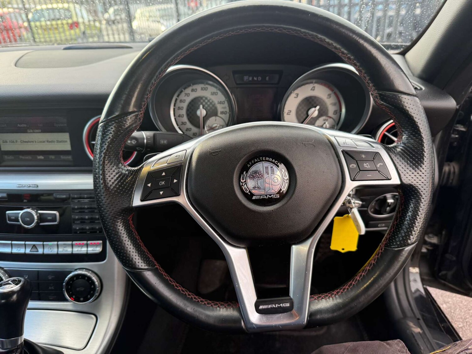 Used Mercedes-Benz SLK 2015 for sale - 76362912: Photo 31